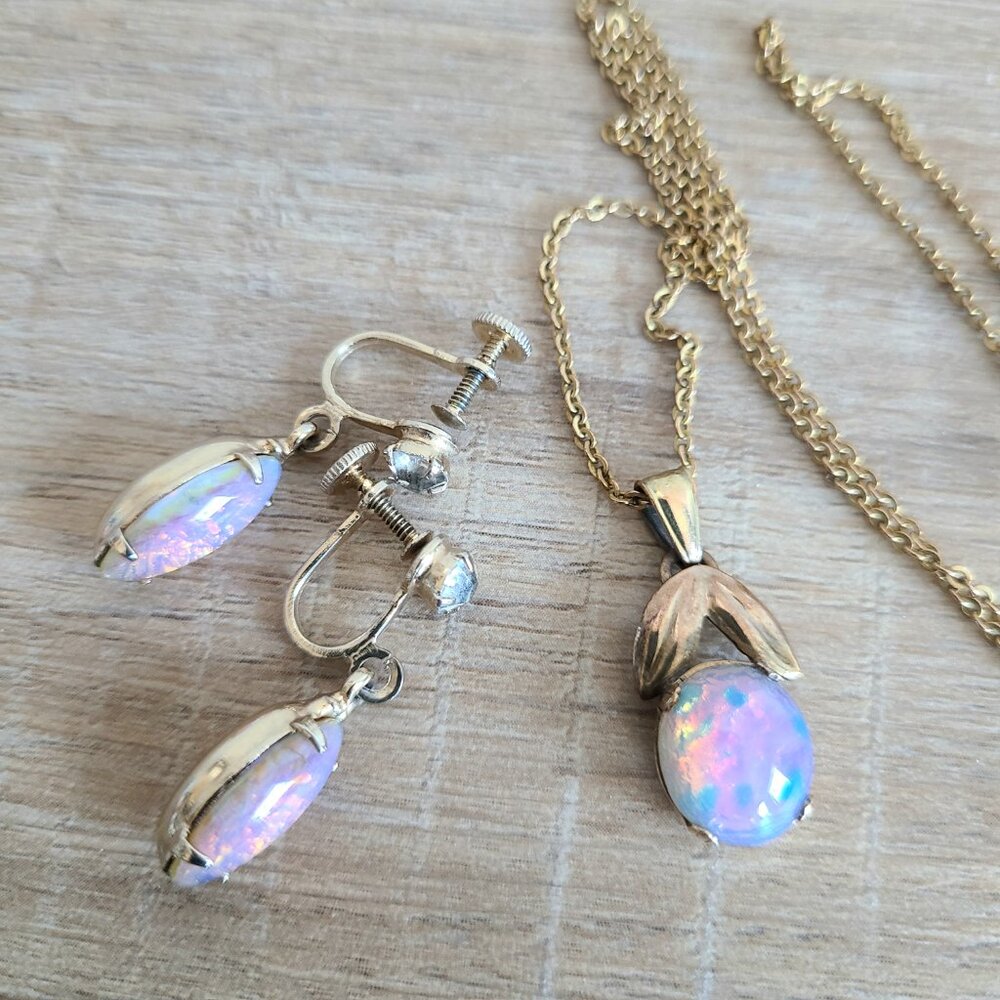 Vintage 12k gold filled screw back earrings and pendant set with Opal stone.